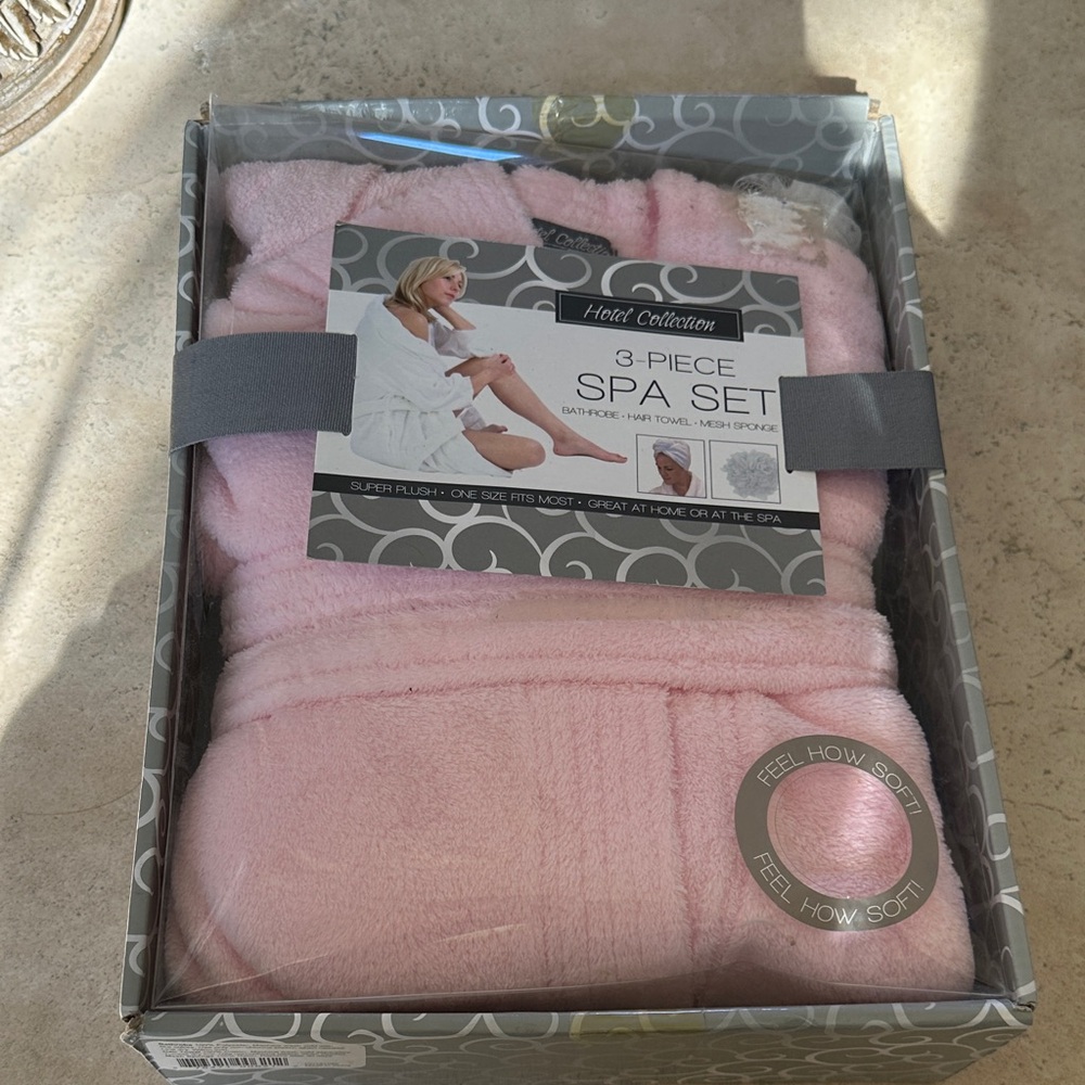 Hotel Collection Soft Pink Spa Set